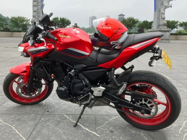 Carenados Moto Kawasaki Ninja Z650 2020-2023 - Rojo Negro