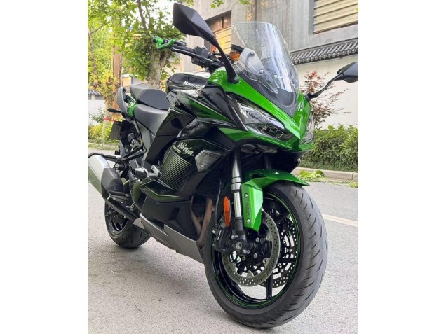 Carenados Moto Kawasaki Z1000SX 2020-2025 - Negro Gris Verde Ninja