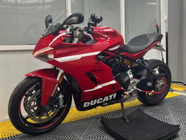 Carenados Moto Ducati Supersport 939/939S 2017-2022 - Rojo Blanco Negro